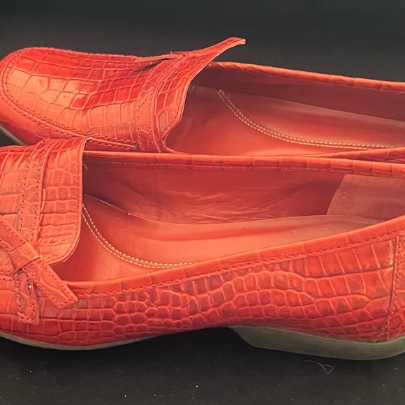 Michelle D Red loafer - Picture 2 of 12